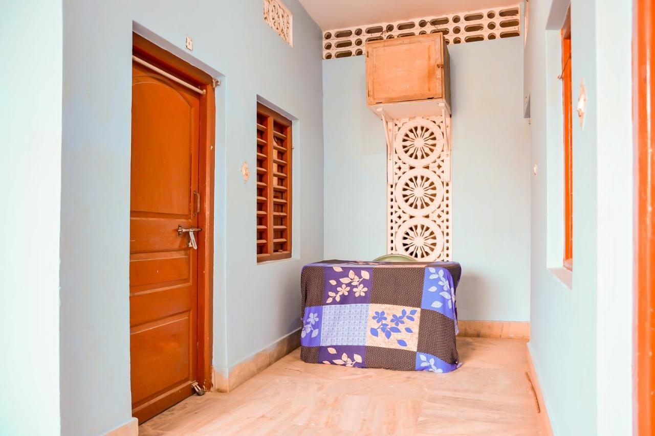 Spot On 76580 Bobby House Hotel Puri Exterior photo